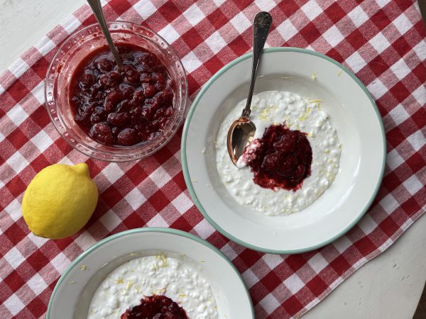 Kesofrutti med jordgubbar