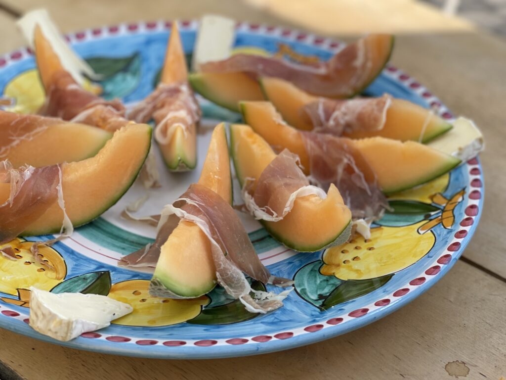 Melon med serranoskinka